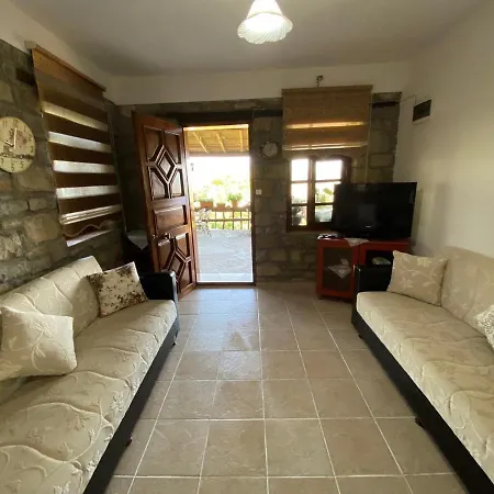 Kastro Konak Hotel